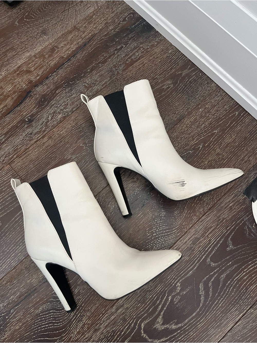 Womens White Pointed-Toe Stiletto Ankle Boots